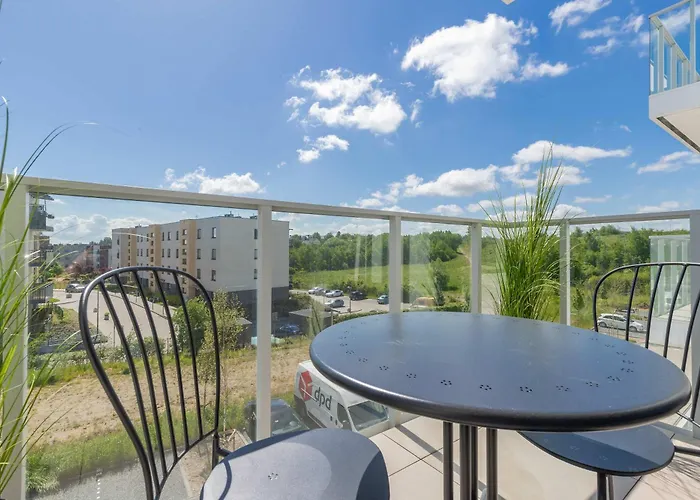 Appartamento Modern In With Parking And Balcony By Renters